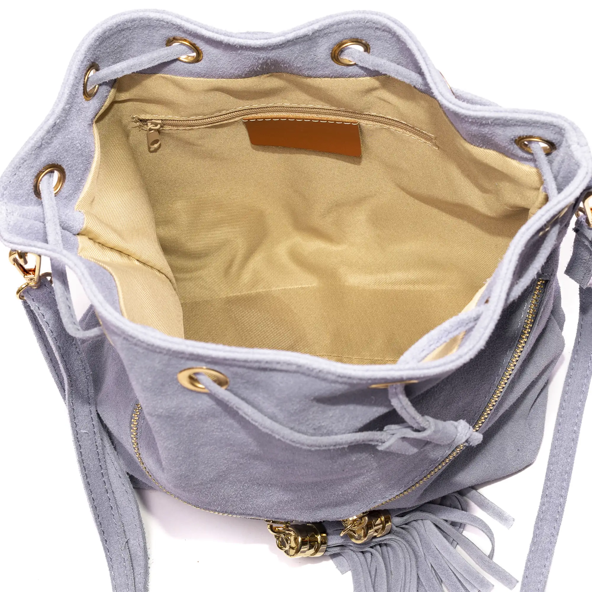 Arzene bolso bandolera piel auténtica gamuza. Diseño fruncido y borlas en el frontal