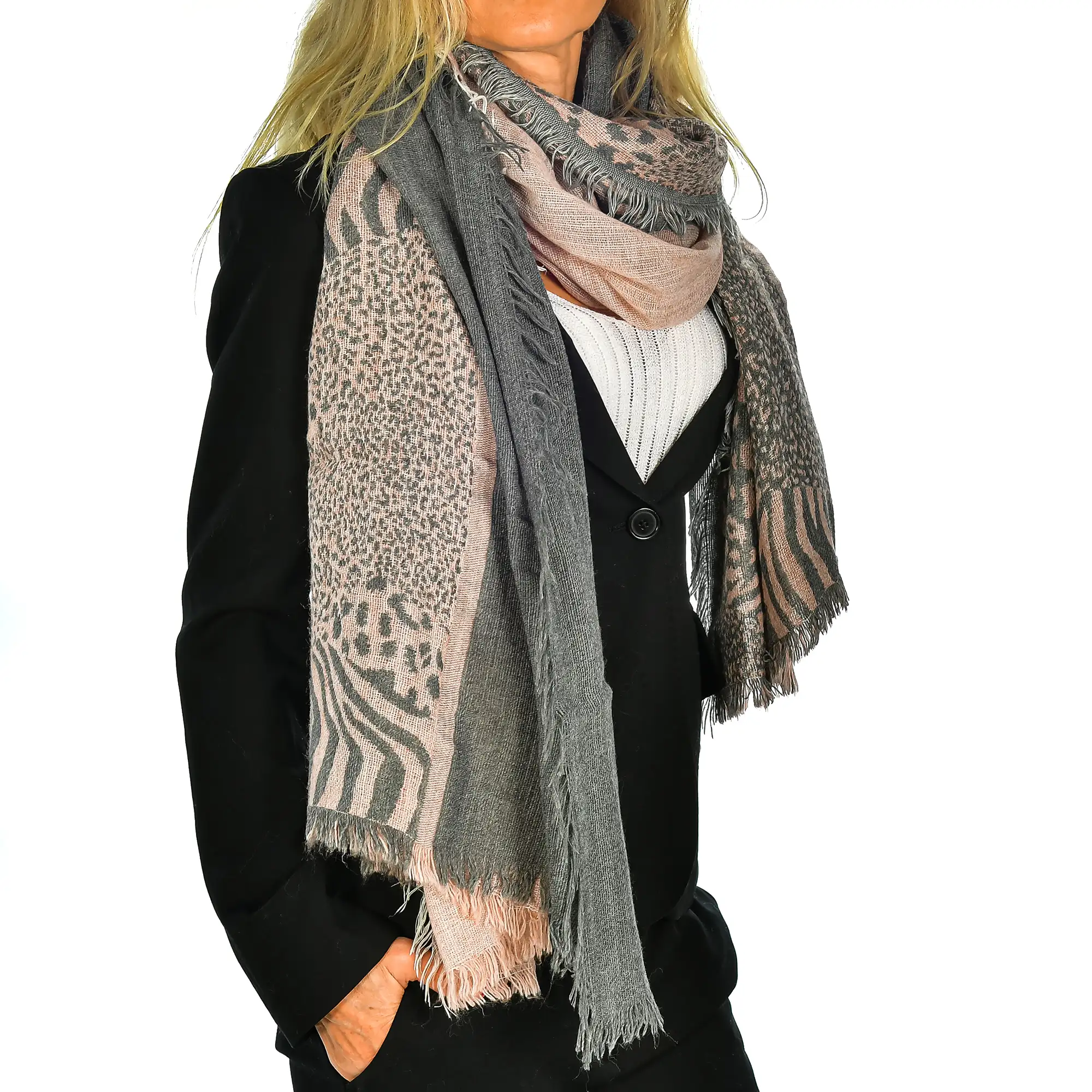 Fular bufanda diseño animal print doble solapa modal y lana. Made in Italy.