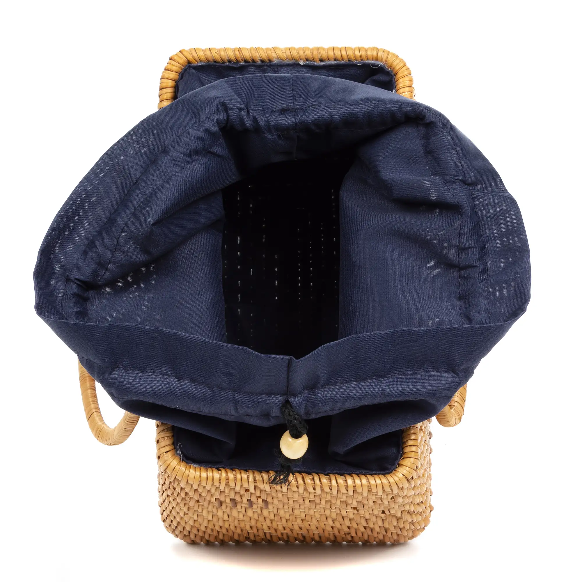 Volturino bolso tote de ratán.