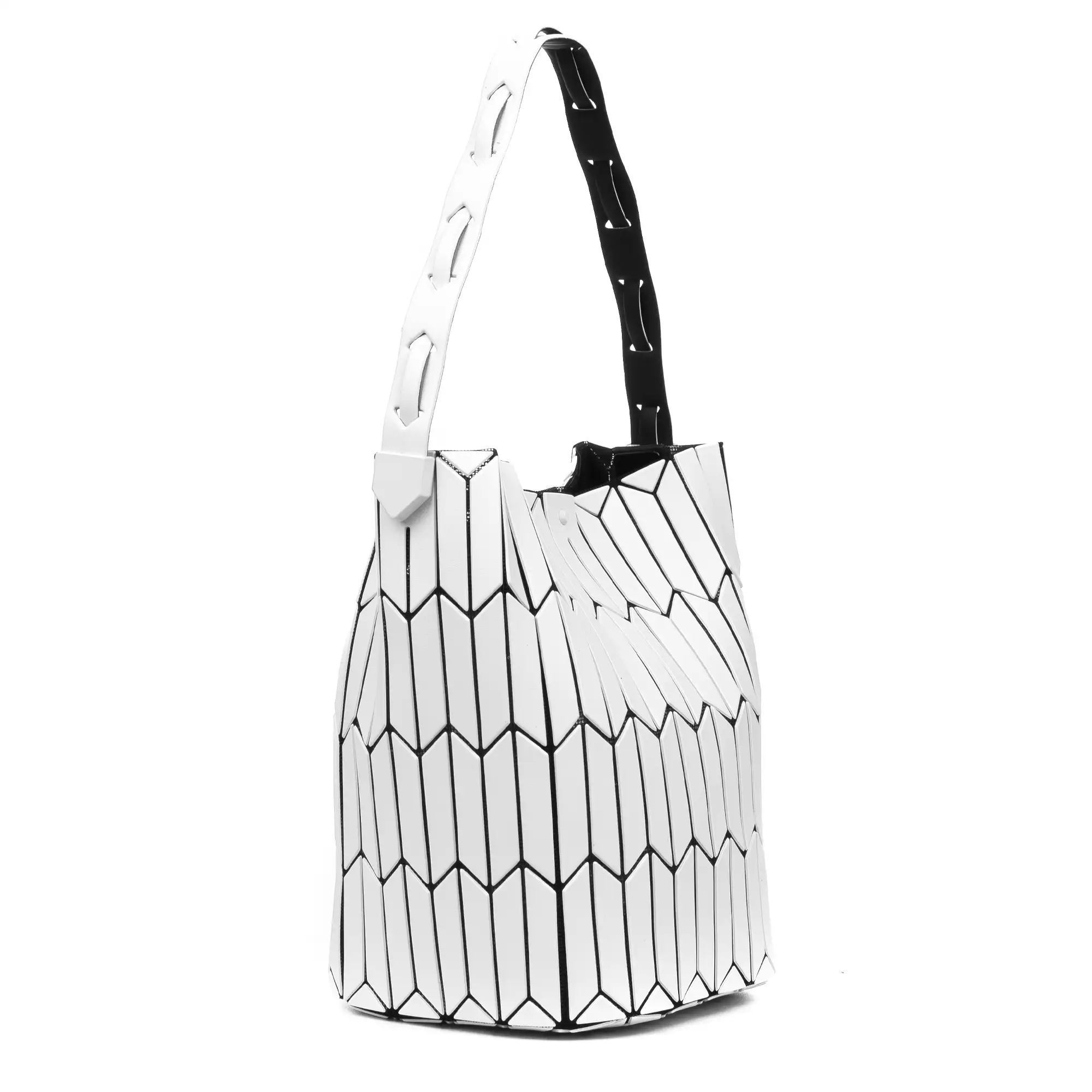 Arroscia bolso de hombro diseño geométrico.