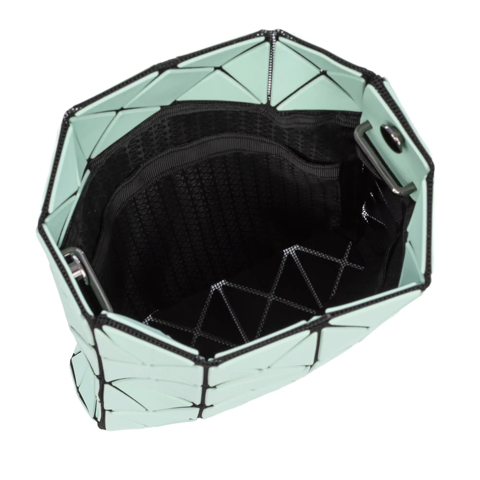 Aterno bolso bandolera y de mano de diseño geométrico.